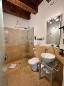Koupelna v ubytování Truly Verona - Delle Erbe suites
