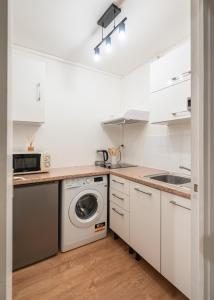 Kuchyň nebo kuchyňský kout v ubytování Casa Lyon Cosy 1 Br Flat Part Dieu