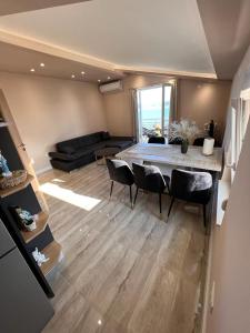 Χώρος καθιστικού στο Apartments Loncar