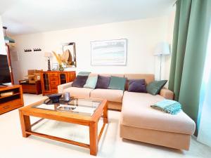 Fotografia z galérie ubytovania Spacious and Bright Ocean view Duplex in Palm Mar, PM5 v destinácii Palm-mar