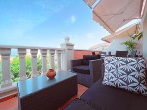 Fotografia z galérie ubytovania Spacious and Bright Ocean view Duplex in Palm Mar, PM5 v destinácii Palm-mar