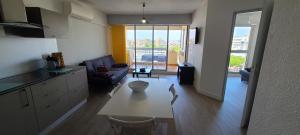 Fotografie z fotogalerie ubytování Carnon-Plage 59m2 avec garage VUE PORT v destinaci Carnon-Plage