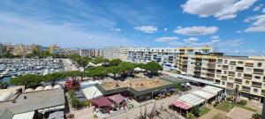 Fotografie z fotogalerie ubytování Carnon-Plage 59m2 avec garage VUE PORT v destinaci Carnon-Plage