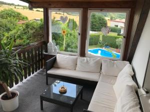 Galeriebild der Unterkunft Ferienwohnung Krause oben in Steinthaleben