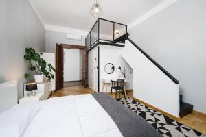 Posteľ alebo postele v izbe v ubytovaní Beautiful apartment, great location, Old Town & Kazimierz + 27 fotografií