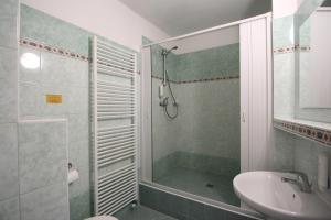 Kupatilo u objektu Old Prague Hotel