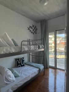Gallery image of Aqua Mare Luxury Apartments in Amfilochía