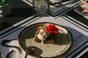 Ateriointia hotellissa tai sen lähistöllä