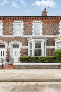 Gallery image of Host Liverpool - Stadium Side by Anfield, family home from home in Liverpool