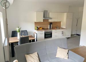 Köök või kööginurk majutusasutuses Ferienwohnung in Seenähe!