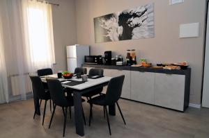 Kuchyň nebo kuchyňský kout v ubytování Kamome Rooms