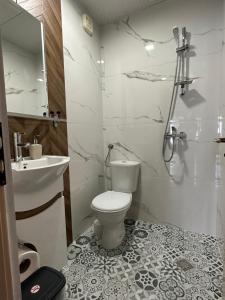 A bathroom at La Kameya