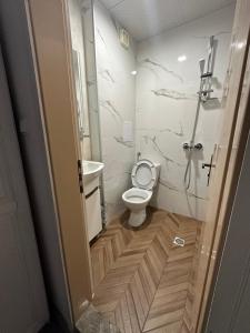 A bathroom at La Kameya