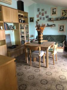 Η κουζίνα ή μικρή κουζίνα στο La Mansarda del cuore