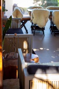 Uma área de estar em Moã Charme Hotel - Mucugê