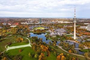 Letecký snímek ubytování Holiday Inn Express Munich - Olympiapark by IHG
