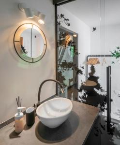 Fotografie z fotogalerie ubytování Tiny House, podkrovní apartmán a apartmán s výhledem do zahrady v Ostravě + 26 fotografií