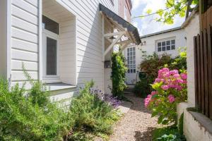 En have udenfor La Maison de Jade - Etretat Centre - 6 pers