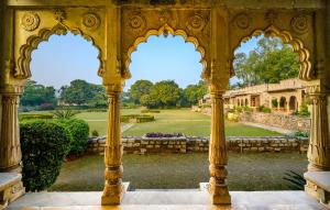 Zahrada ubytování Neemrana's - Deo Bagh