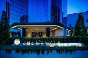 a building with the kaja hawa sign in front of it at The Kahala Hotel & Resort Yokohama in Yokohama