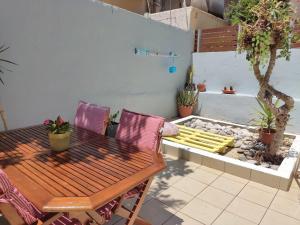 A patio or other outdoor area at Pomegranate apartment