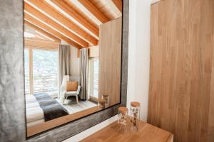 Posezení v ubytování Fantastic panoramic view home in Zermatt