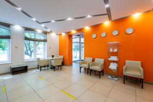 Istumisnurk majutusasutuses PracticOtel