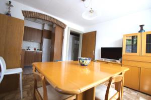 Televiisor ja/või meelelahutuskeskus majutusasutuses Chalet Cuore delle Alpi