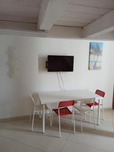 TV a/nebo společenská místnost v ubytování Enjoy Trani