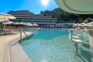 Bazén v ubytování Olympic Palace Hotel nebo v jeho okolí
