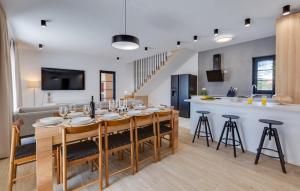Χώρος καθιστικού στο Magnificent Villa Oasis with extra large pool