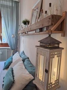 Una cama o camas en una habitación de Message in a bottle ,relax e calore
