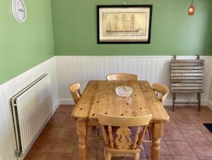Φωτογραφία από το άλμπουμ του Fairhill Cottage Perfect location with garden in central Ballycastle σε Ballycastle +5 φωτογραφίες