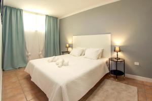 Fotografie z fotogalerie ubytování Beautiful spacious 1 bedroom apartment with a Pool, Marina Palace 608 v destinaci Playa Paraiso