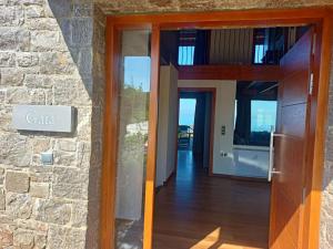 KorakokhórionにあるReal Life Homes luxurious seafront villas each with their own private poolsのギャラリーの写真