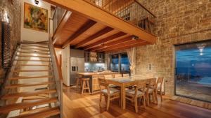 KorakokhórionにあるReal Life Homes luxurious seafront villas each with their own private poolsのギャラリーの写真