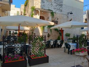 A restaurant or other place to eat at B&B Al Castello