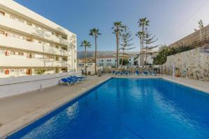 Bazén v ubytování Ocean View Arenas Negras, Newly Renovated nebo v jeho okolí