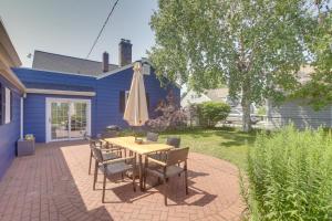 Zahrada ubytování Cozy Wisconsin Abode Walk to Lake Michigan!