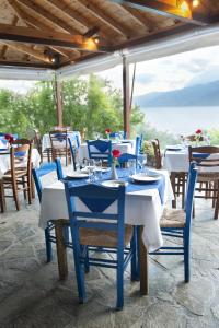 Gallery image of Kotronas Bay Bungalows in K&oacute;tronas