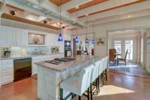 Gallery image of Waterfront Granbury House with Deck and Private Dock! in Granbury