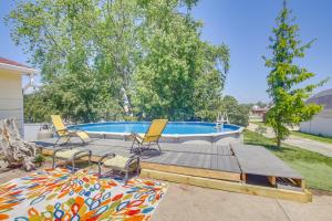 Hồ bơi trong/gần Algoma Victorian - Steps to Lake Michigan!