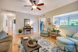 Φωτογραφία από το άλμπουμ του Charming Wilmington Home with Patio about 7 Mi to Beach! σε Γουίλμινγκτον