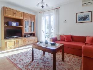 Fotografia z galérie ubytovania Seaside family friendly house with a swimming pool Viganj, Peljesac - 10253 v destinácii Viganj + 23 fotografií