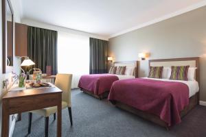 Vuode tai vuoteita majoituspaikassa Rochestown Park Hotel & Leisure Centre