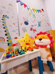 Dětský klub v ubytování Legoland 3min Lakeview HappyRainbowSuite 7Pax 2R2B