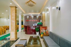 The lobby or reception area at Gia Cat Long Hotel