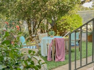 Amoris Guesthouse In Waterkloof Ridge外面的花园