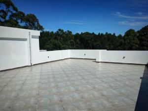Rõdu või terrass majutusasutuses Hotel NT Grand Yercaud