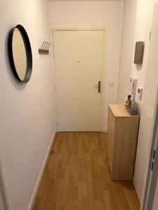 Ein Badezimmer in der Unterkunft L’appartement du bonheur